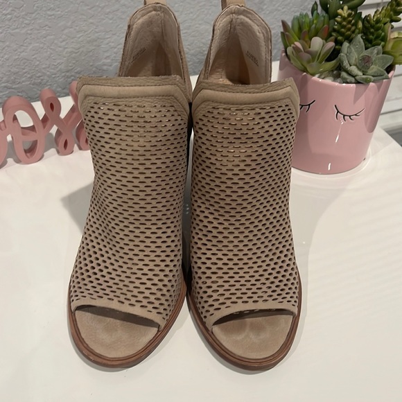 Vince Camuto Block Heel Open Toe Bootie - Picture 1 of 3